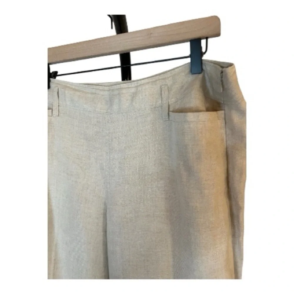 LOFT sophisticated beige